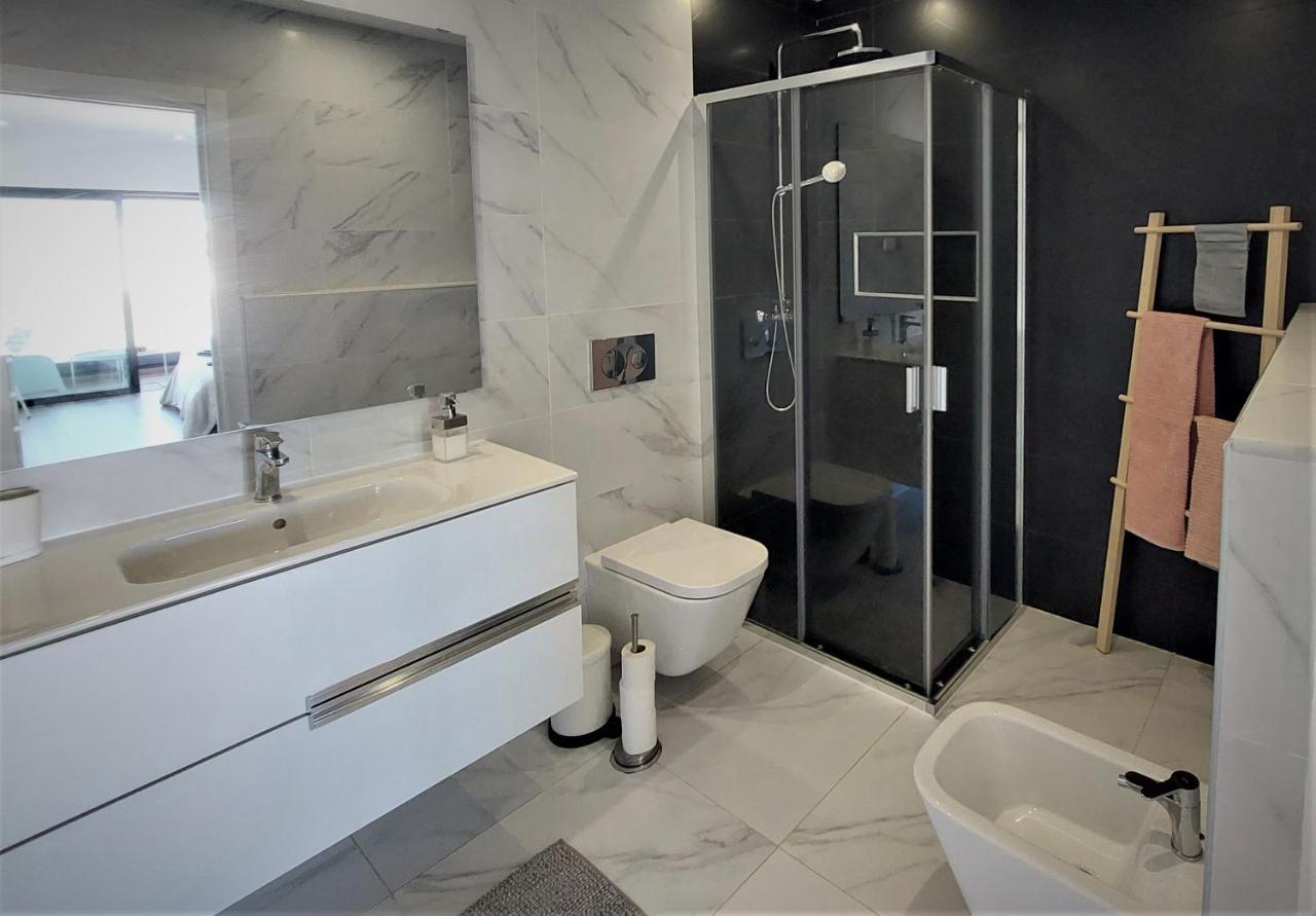 Flow Living, Com Piscina, Em Apartment