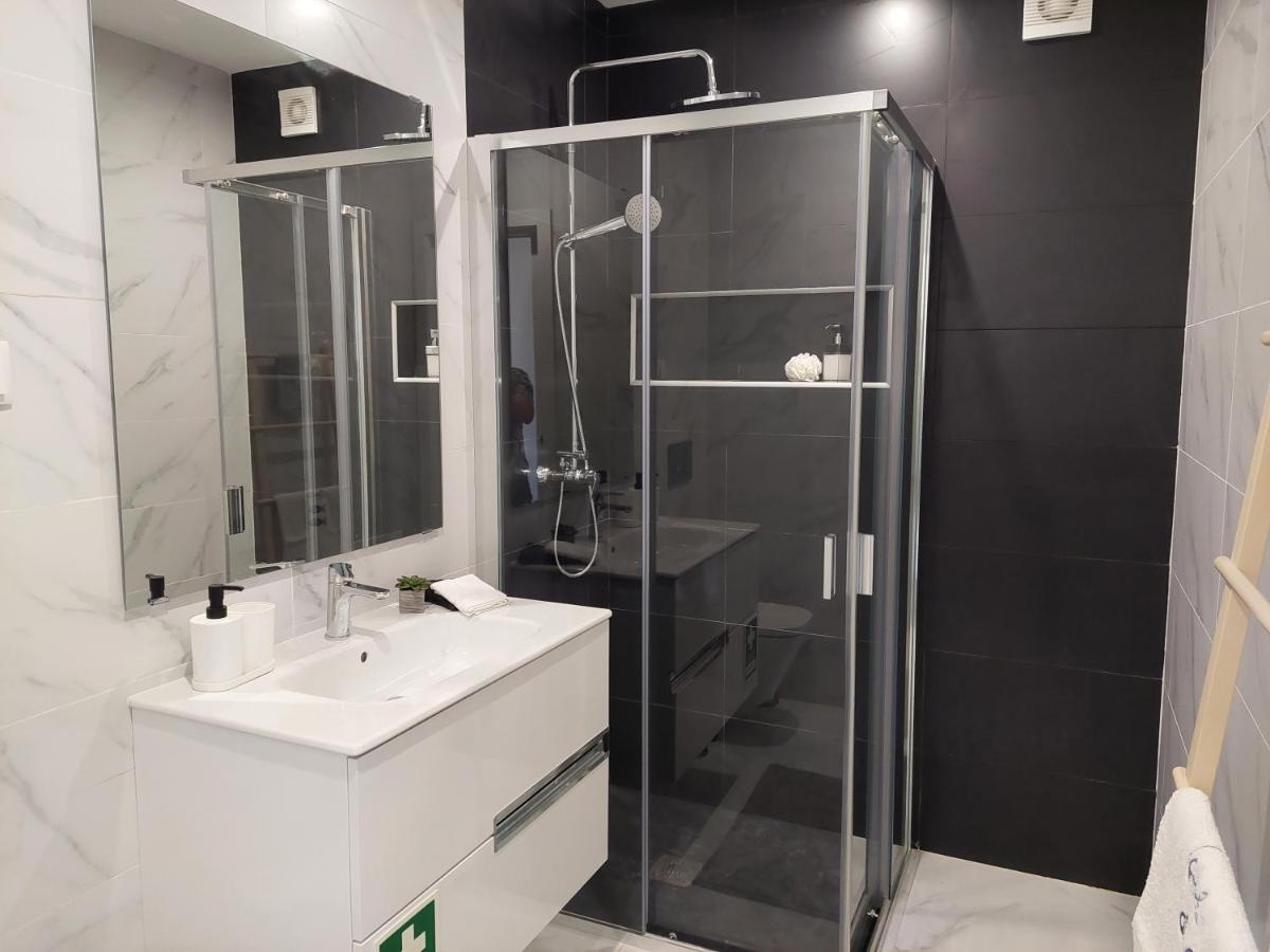 Flow Living, Com Piscina, Em *