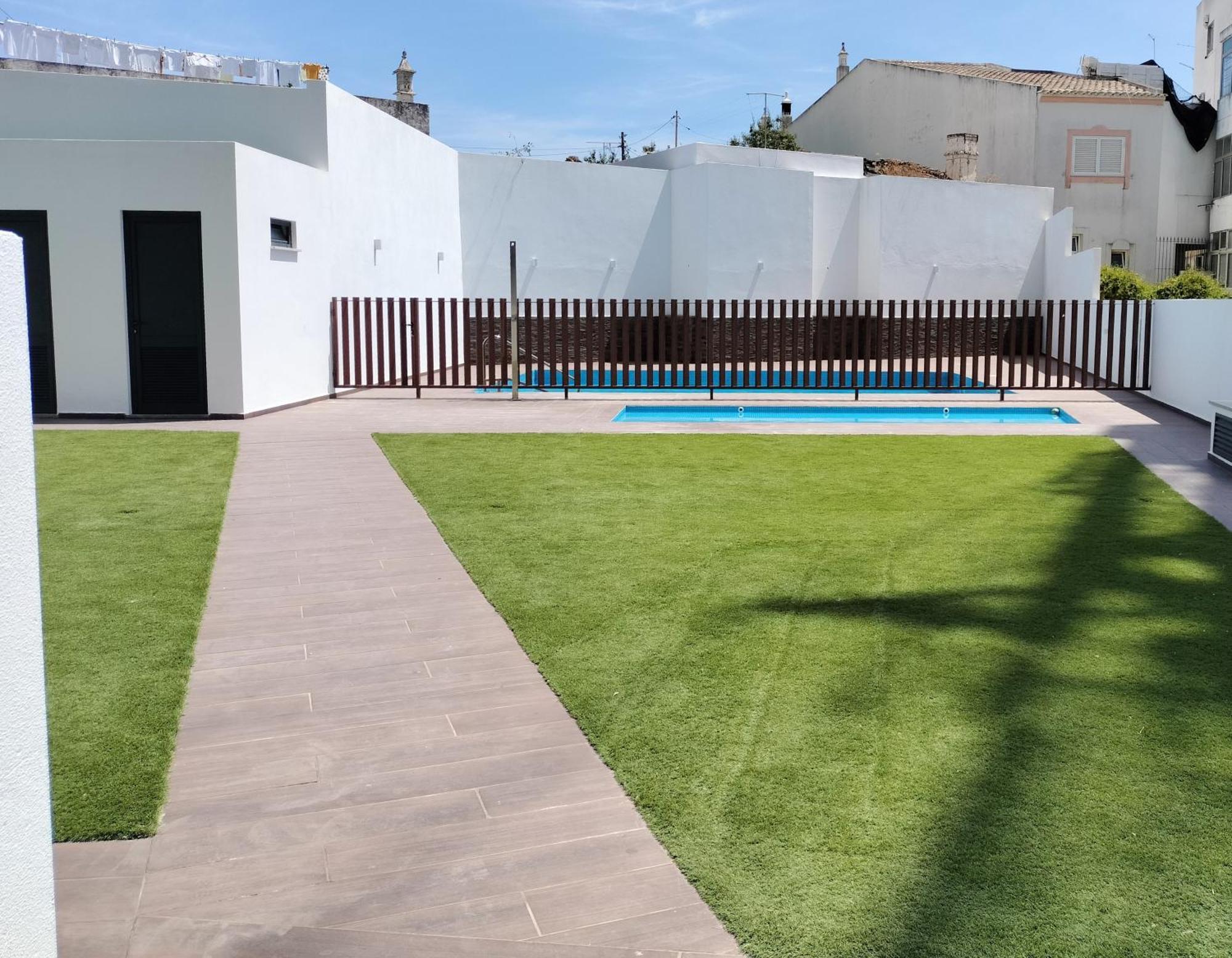 Flow Living, Com Piscina, Em